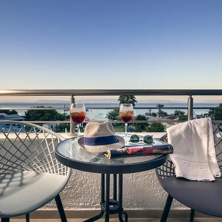 Albatros Otel Moraitika