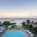 מלון Albatros 3*