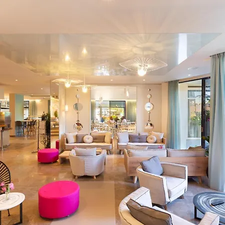 Albatros Hotel 3*